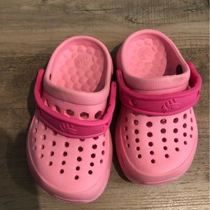 Joybees croc like toddler shoes size 4/5 great condition